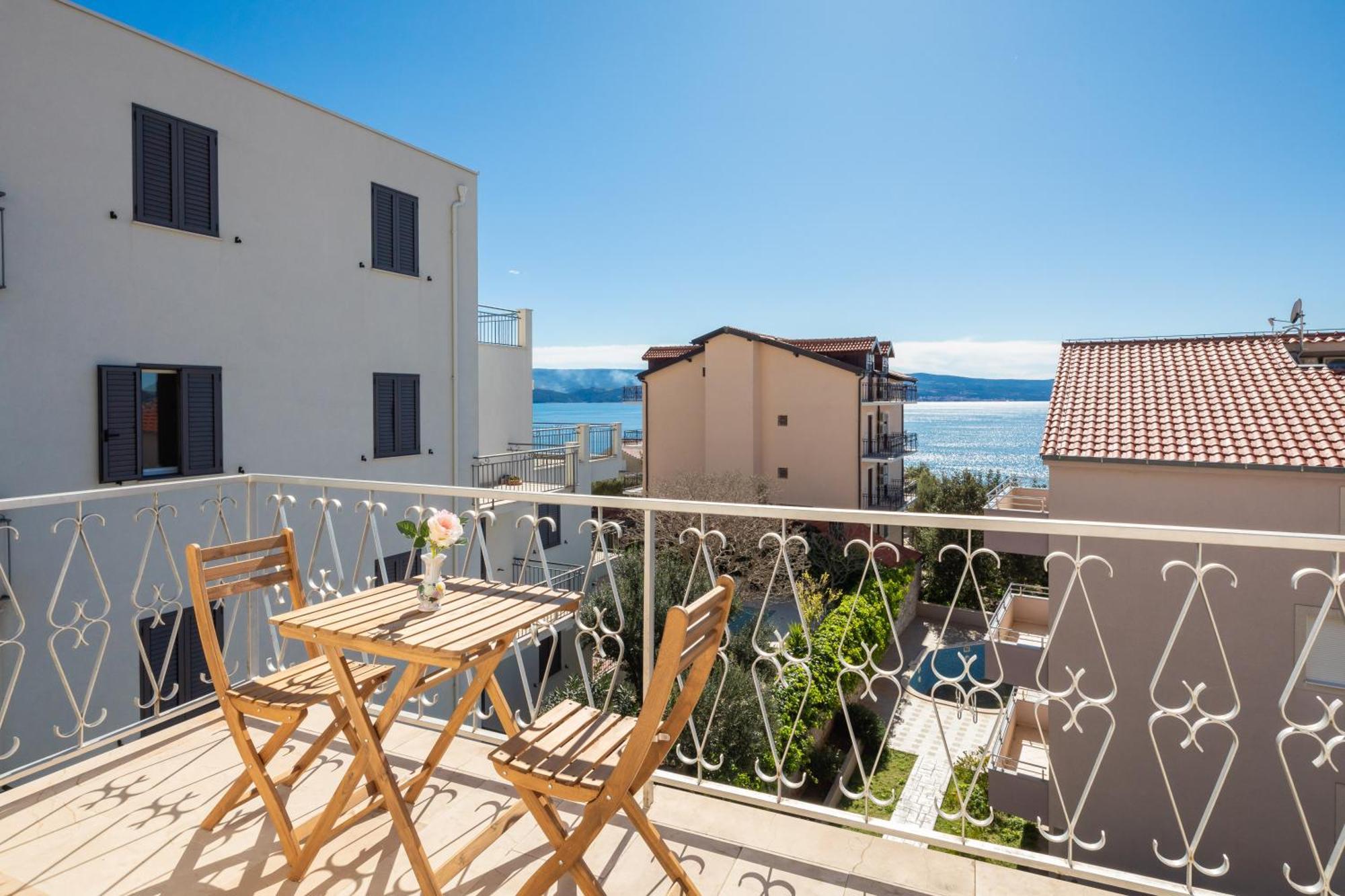 Sunshine Suites Omiš Εξωτερικό φωτογραφία