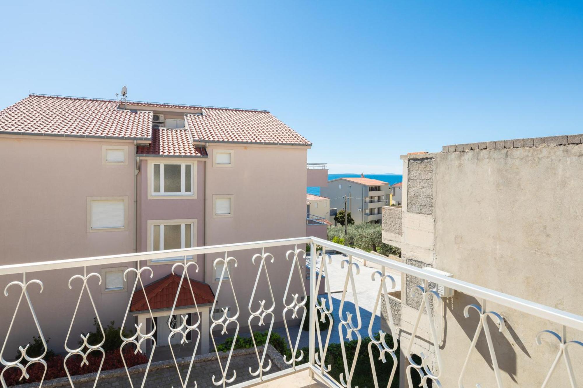 Sunshine Suites Omiš Εξωτερικό φωτογραφία