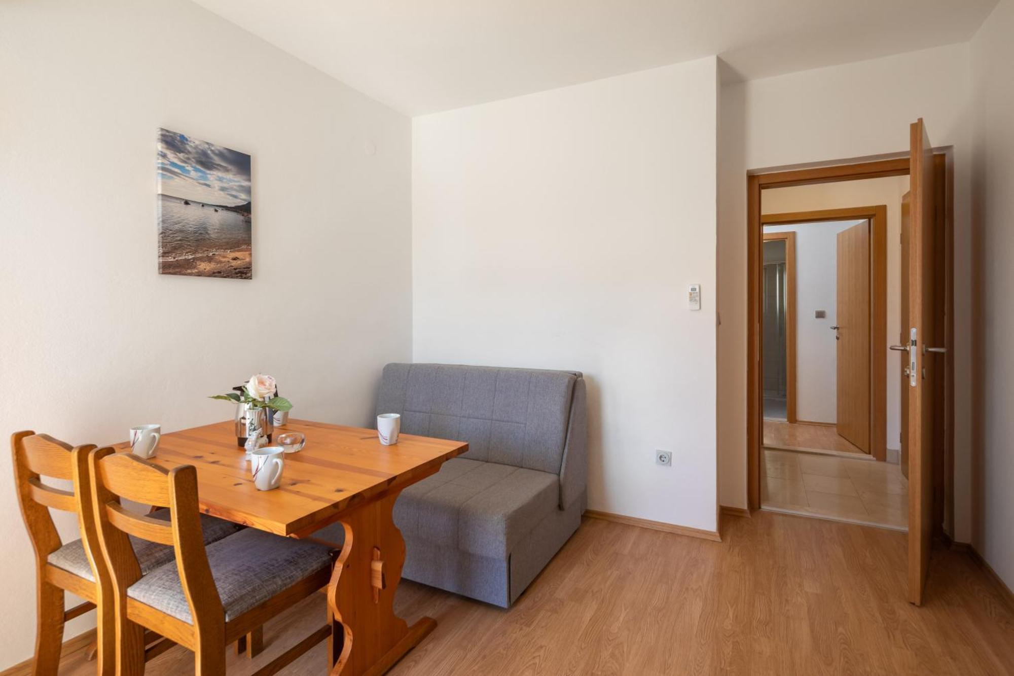 Sunshine Suites Omiš Εξωτερικό φωτογραφία