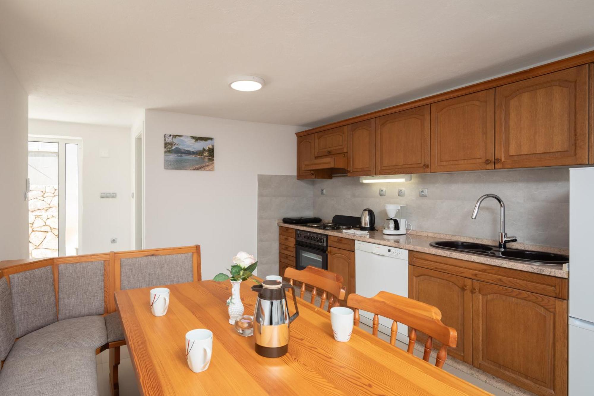 Sunshine Suites Omiš Εξωτερικό φωτογραφία