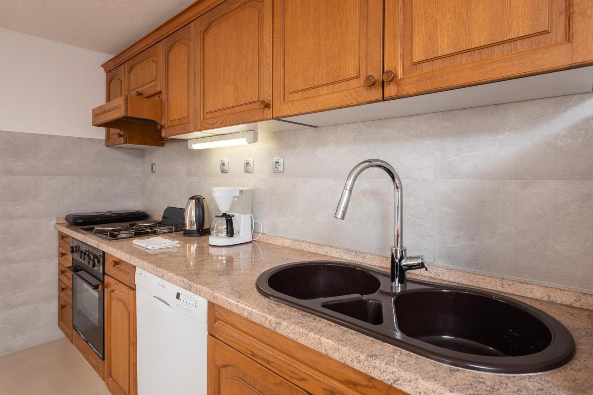 Sunshine Suites Omiš Εξωτερικό φωτογραφία