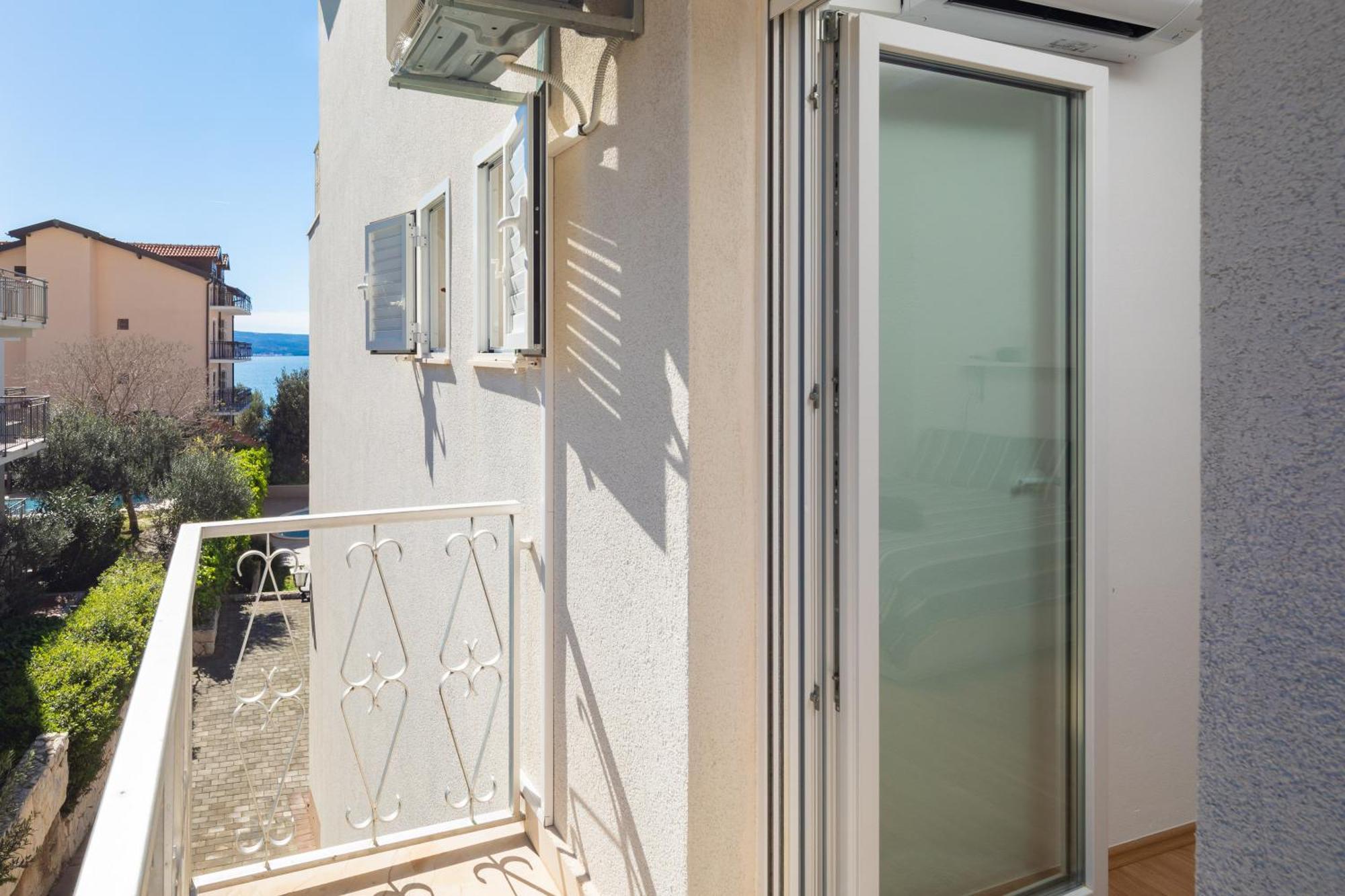 Sunshine Suites Omiš Εξωτερικό φωτογραφία