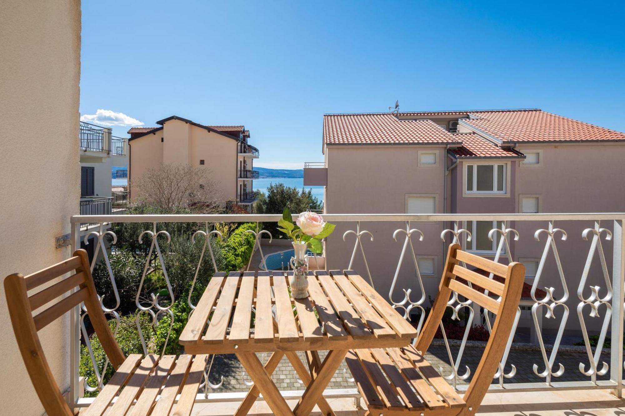 Sunshine Suites Omiš Εξωτερικό φωτογραφία
