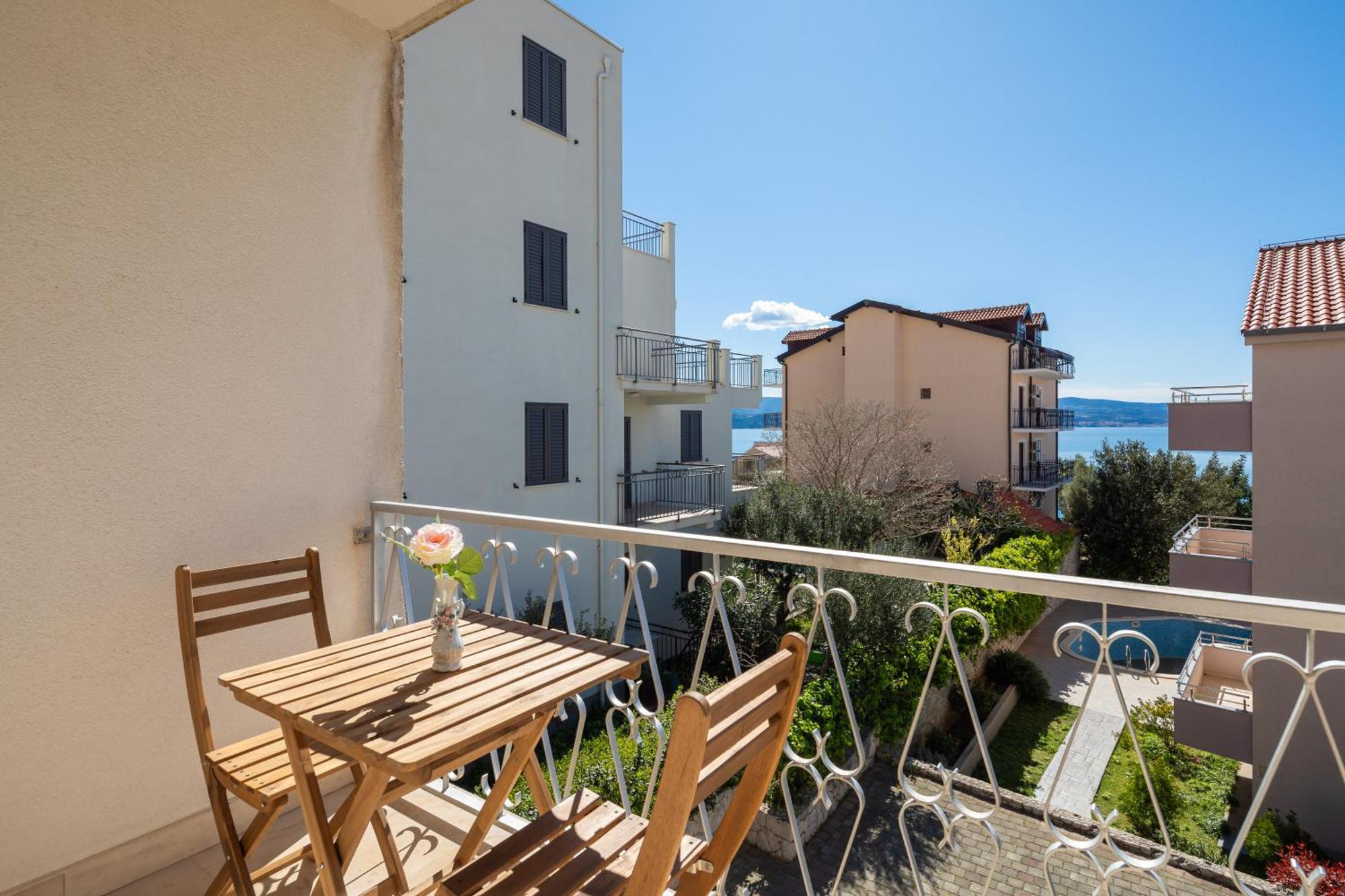 Sunshine Suites Omiš Εξωτερικό φωτογραφία